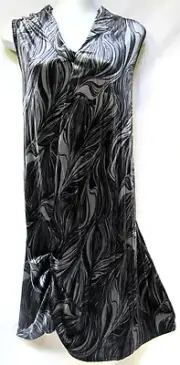 TS TAKING SHAPE plus size S/ 16 Feather In Your Cap Tunic stretch velvet top NWT