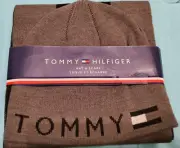 Tommy Hilfiger Men's Beanie Hat & Scarf Set With Logo Gray & Black FREE SHIP!