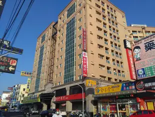 登豐米蘭商務旅店