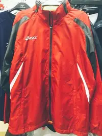 在飛比找Yahoo!奇摩拍賣優惠-MIZUNO男款 秋冬休閒 防風 防潑水保暖 連帽外套 內刷