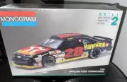 #28 Havoline Ford Thunderbird Monogram MODEL KIT #2430 1:24 Skill Level 2