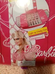 Girls Barbie Light-Up Vanity Case