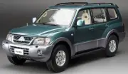 Mitsubishi Pajero V73 Green 1/18 - 5831 SUNSTAR