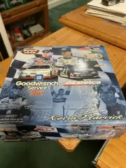 KEVIN HARVICK 2001 2 CAR SET