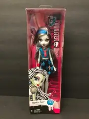 Frankie Stein Doll Monster High Daughter of the Frankenstein 2015 Basic Blue
