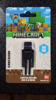 Verbatim Minecraft Collector s Edition USB Flash Drive - 32GB - Enderman Reta...