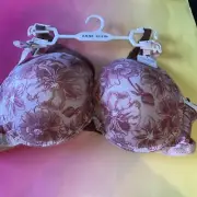 NEW! 2 ANNE KLEIN FULL FIGURE UNDERWIRE T SHIRT BRAS/ 42D