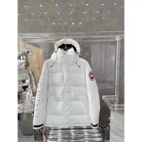 在飛比找蝦皮購物優惠-全新真品 Canada Goose 加拿大鵝 最保暖的羽絨服