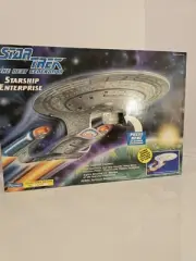 Star Trek The Next Generation Starship Enterprise Collector's Edition New Sealed