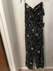 NWT LULUS Ready To Impress Black White Strapless Tie Front Wide Leg Jumpsuit M
