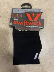 1 Pair Swiftwick ASPIRE Crew Socks Black SMALL Compression