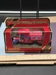 Matchbox Models of yesteryear Y3 1912-16 Ford Model ‘T’ Tanker, Red Crown Gas