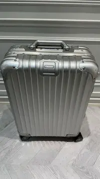 在飛比找Yahoo!奇摩拍賣優惠-【專櫃$55890】 德國RIMOWA 登機箱 30吋 20