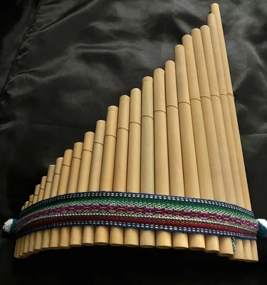 Pan Flute Ecuador New Zampoña Artisan Beautiful Natural Bamboo 17” Long 14” Wide