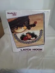 NEW 1990s WonderArt Fruit 4782 Latch Hook Half-Circle Rug Kit 16x33 Vintag 13779