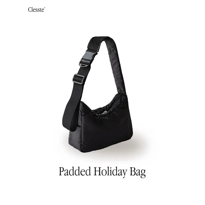 CLESSTE PADDED HOLIDAY BAG 属し CLESSTE PADDED HOLIDAY BAG 属し