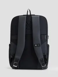 在飛比找Yahoo!奇摩拍賣優惠-背包DESCENTE迪桑特 DUALIS系列 男女同款 雙肩