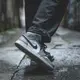 Nike 休閒鞋 Air Jordan 1 Mid 男鞋 煙灰 白 黑 一代 喬丹 AJ1 554724-092