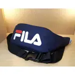 FILA 經典大LOGO WAISTPACK潮流側背包 運動腰包 旅行小包 側背腰包 隨身包 深藍色 台灣製造