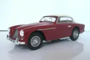 1955 Aston Martin DB2-4 MKII FHC Notchback in 1:18 scale by Cult models