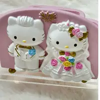 在飛比找蝦皮購物優惠-日本進口Hello Kitty波麗材質新郎新娘系列牙刷牙膏架
