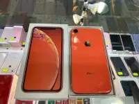 在飛比找Yahoo!奇摩拍賣優惠-實體店面 iPhone XR-256G珊瑚色，橘色、台灣原廠