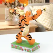✤ New JIM SHORE DISNEY Figurine TIGGER BOXING Fight Pooh Tiger Garden Bee Flower