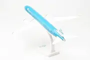 Herpa 613583 Snap-fit Airplane KLM Boeing 787-9 Dreamliner – PH-BHP Tulp/Tulip on Scale of 1:200, Plastic Miniature with pedastal, Model Building, Collectors Edition