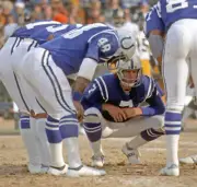 Quarterback Bert Jones Of The Baltimore Colts Nfl 1976 OLD PHOTO 10