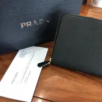 在飛比找蝦皮購物優惠-二手 Prada Saffiano 1ML506 防刮牛皮 