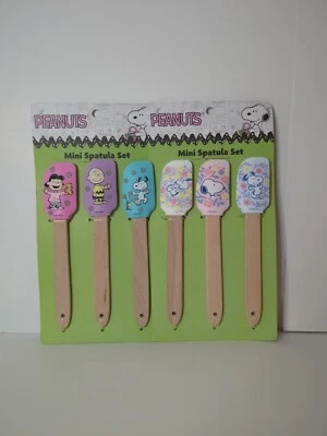6 Peanuts Snoopy, Lucy, Charlie Brown Easter Spring Silicone Mini Spatula Set