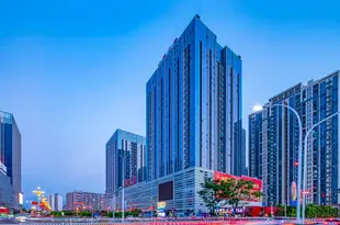 W·幸運主題公寓酒店(桂林高鐵北站恆大廣場)W Lucky Theme Apartment Hotel (Guilin North High-speed Railway Station Evergrand Plaza)