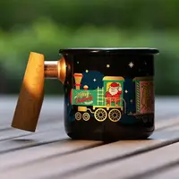 在飛比找樂天市場購物網優惠-Truvii 聖誕列車變色杯 木柄琺瑯杯/琺瑯咖啡杯 400