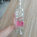 精緻美麗礦泉水玻璃空瓶750ML