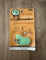 Vintage Dyno Automatic Needle Threader Made In Japan NOS