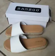 Bamboo Womens Superb Platform Slide Sandal Cushioned White Size 7.5 NEW