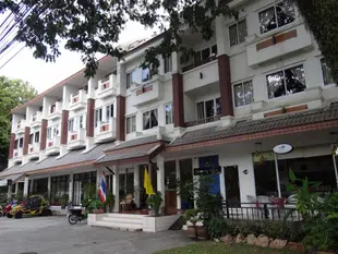 查汶塔拉飯店Chaweng Tara Hotel