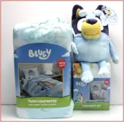 5 Pieces - BLUEY Reversible Comforter + Sheet Set + Plush BLUEY - TWIN NEW