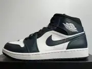 Nike Air Jordan 1 Mid Armory Navy White Black 554724-411 Men's Sz 10.5 NoLid