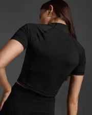 Form Soft Touch 1/2 Zip Tee, 2XU, M, Black/White, Female