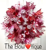 Handmade 22” Valentine’s Day Ribbon Mesh Wreath Hearts in Red & Pink w20