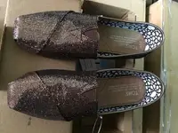 在飛比找旋轉拍賣優惠-╭☆米蘭店☆TOMS Glitter Classics 亮片