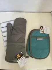 4 Piece Kitchen Aid Set Grey and Teal - 2 Oven Mitts & 2 Potholders New