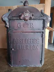 HEAVY Metal KEY BOX-WALL BOX 15 1/2"H like OLD ENGLISH Post Box Hooks for Keys