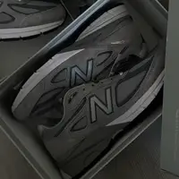 在飛比找蝦皮購物優惠-[LCW] 現貨 NEW BALANCE U990GR4 9