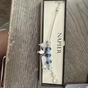 NIB Napier Gold Tone Christmas Penguin Winter Blue Charm Bracelet Beautiful