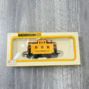Vintage Bachmann HO Old Time 4-Wheel Union Pacific Bobber Caboose #43-1027-01