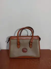 在飛比找Yahoo!奇摩拍賣優惠-美國製 Dooney & Bourke 真皮 古著 波士頓包