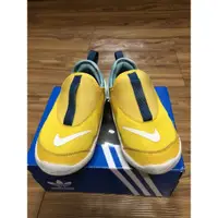 在飛比找蝦皮購物優惠-<Nike> LIL' Swoosh 襪套式 童鞋 黃藍配色