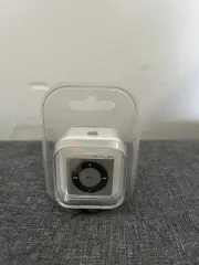 New Sealed APPLE iPod SHUFFLE 2GB 4th Gen A1373 Silver